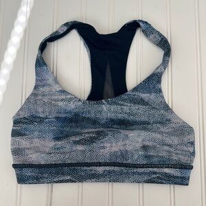 Lululemon Women's Blue Patterned Sports Bra
